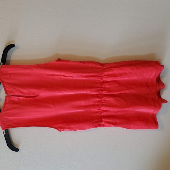 Zara Basic Slwwveless Ruffle Top - Picture 2 of 8